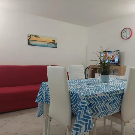 Apartment Erbosa-fiera 3 *